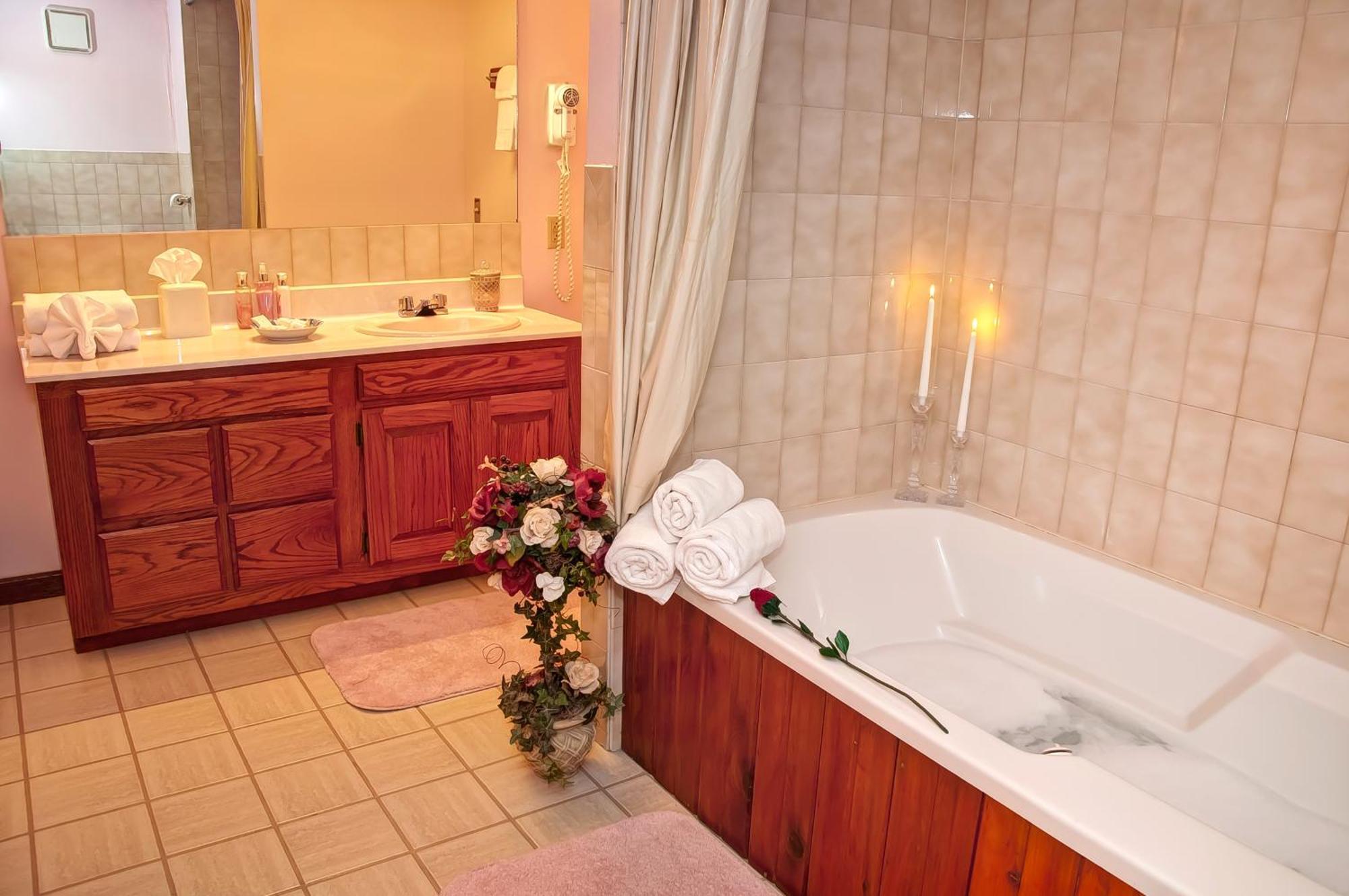 Bavarian Inn Motel & Restaurant Eureka Springs Dış mekan fotoğraf