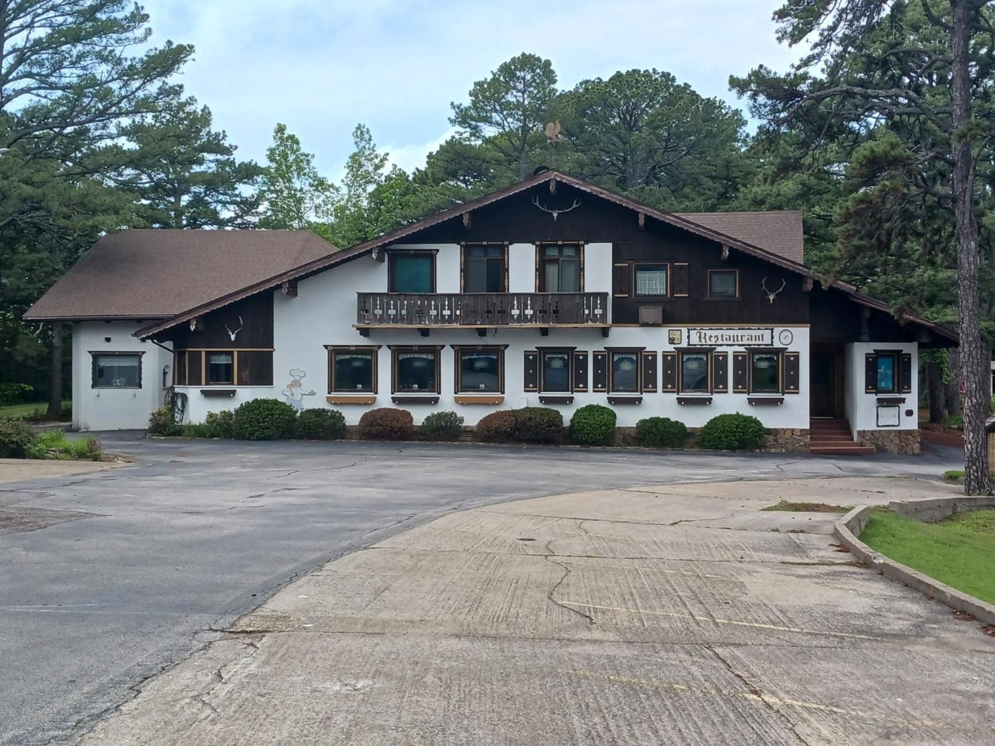 Bavarian Inn Motel & Restaurant Eureka Springs Dış mekan fotoğraf