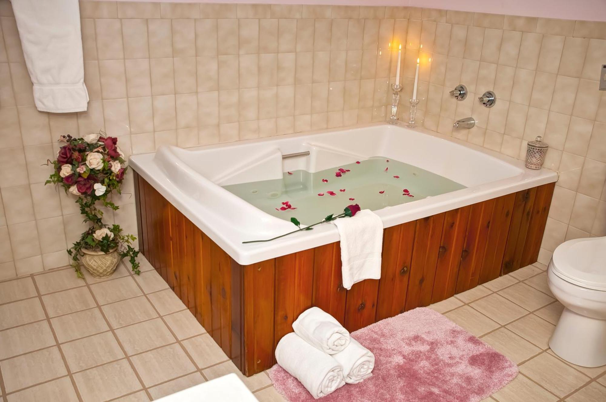 Bavarian Inn Motel & Restaurant Eureka Springs Dış mekan fotoğraf